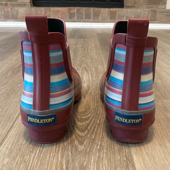 Pendleton Rain Boot - Picture 4 of 10